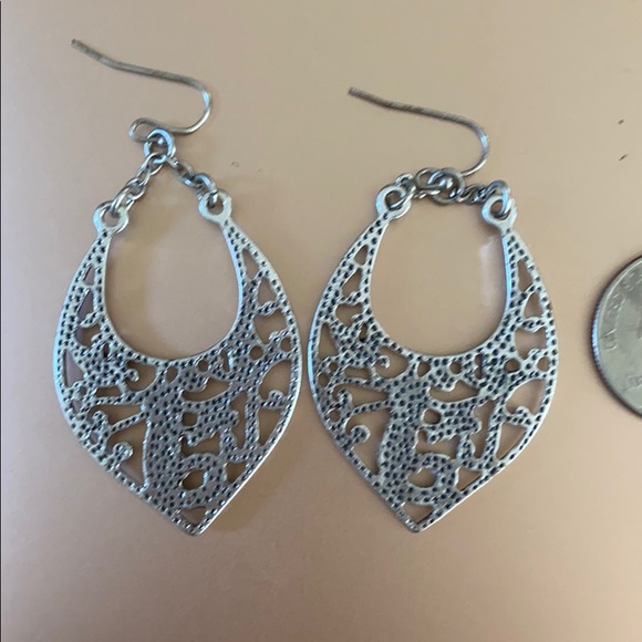 Silver earrings - Picture 3 of 3